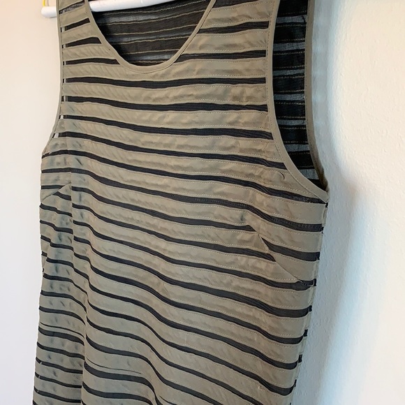 💕HP💕Parker Mesh Panel Dress - Picture 7 of 14